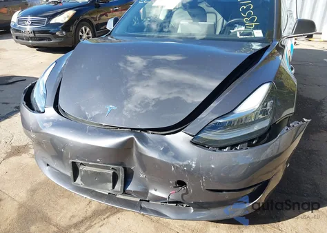 2018 Tesla Model 3 Long Range/Performance из США, поврежденный, VIN 5YJ3E1EB6JF054372